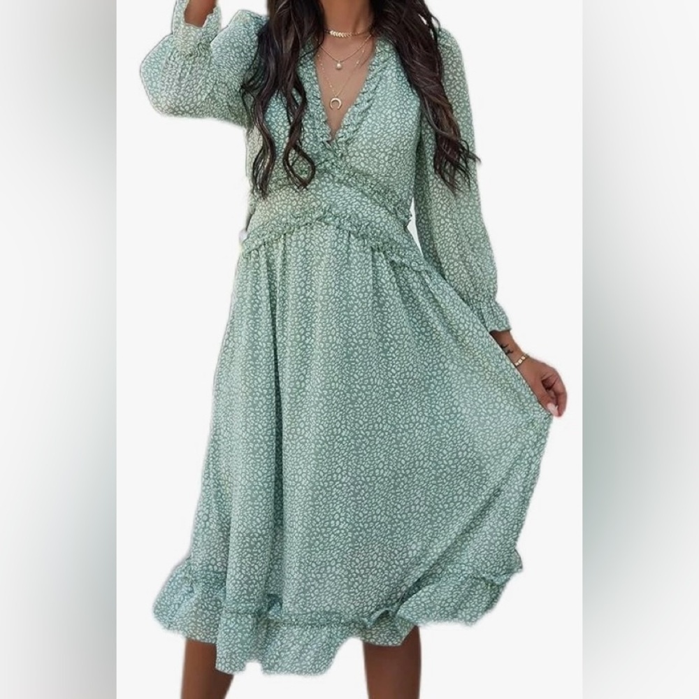 NWOT Green & White Empire Waisted Ruffle Hem Sheer Sleeved Dress